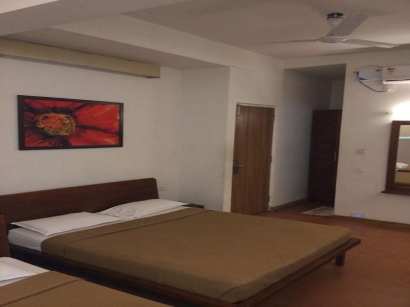 Hotel Holiday Home Bangalore Ngoại thất bức ảnh