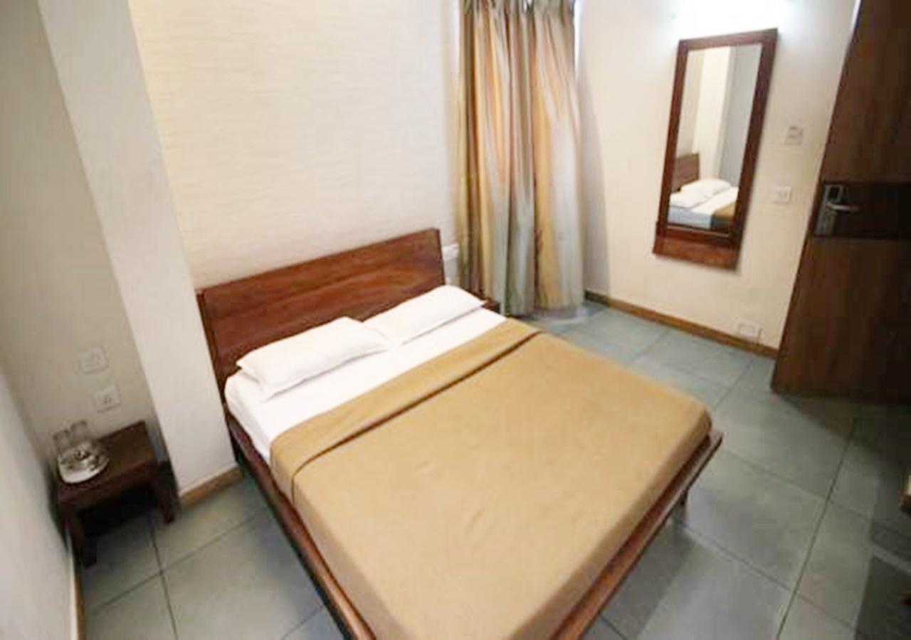 Hotel Holiday Home Bangalore Ngoại thất bức ảnh